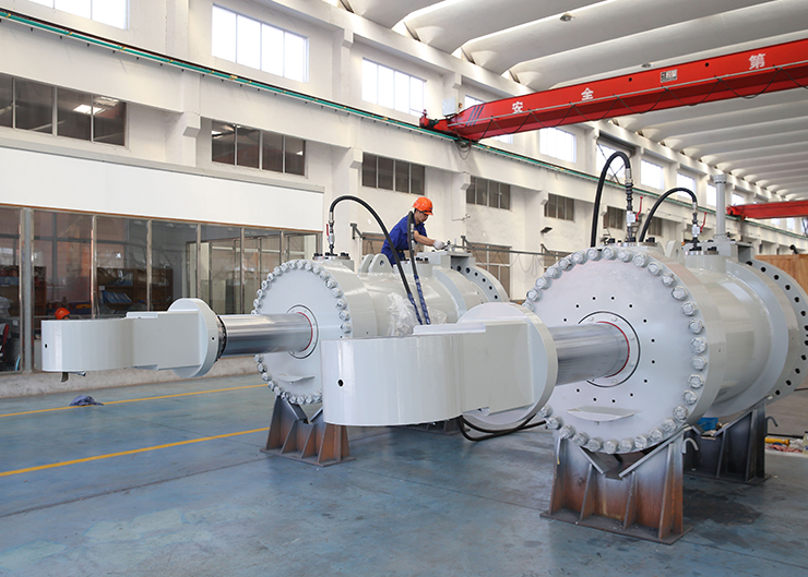 烏東德電站水輪機(jī)接力器，單機(jī)容量85萬千瓦